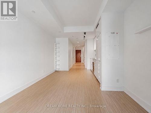 513 - 7 GRENVILLE STREET , Toronto, Ontario M4Y 1A1 5