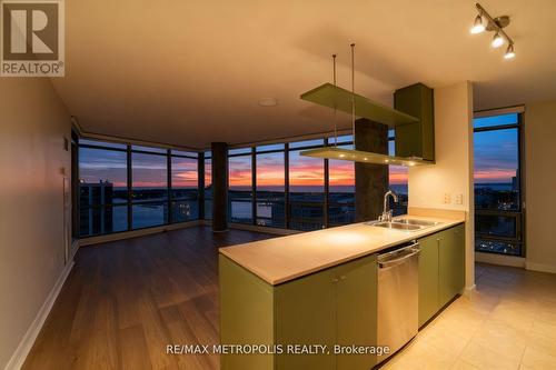 2503 - 5 MARINER TERRACE , Toronto, Ontario M5V 3V6