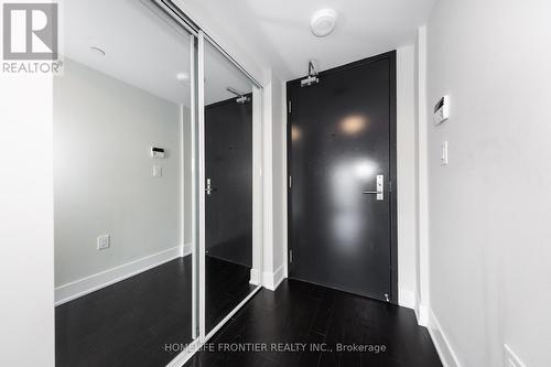 2310 - 955 BAY STREET , Toronto, Ontario M5S 0C6 2