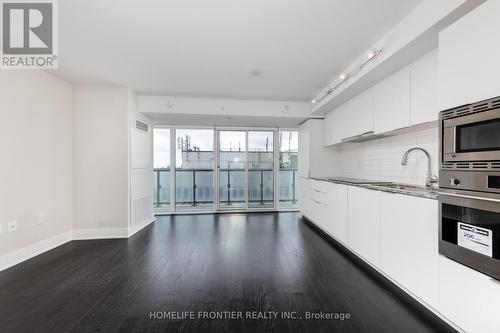 2310 - 955 BAY STREET , Toronto, Ontario M5S 0C6 5