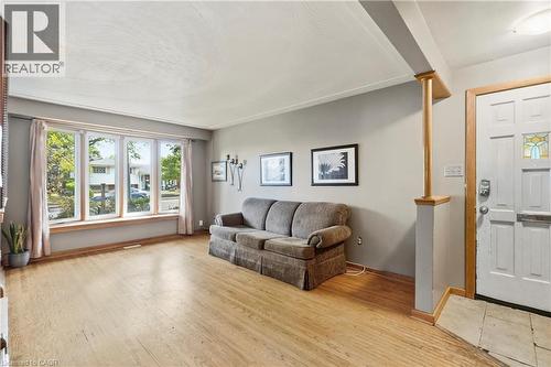 106 Victor Boulevard, Hamilton, ON 