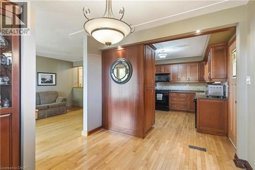 106 Victor Boulevard, Hamilton, ON 