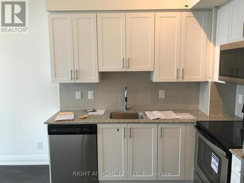 2909 - 3700 HIGHWAY 7 , Vaughan, Ontario L4L 0G8 5