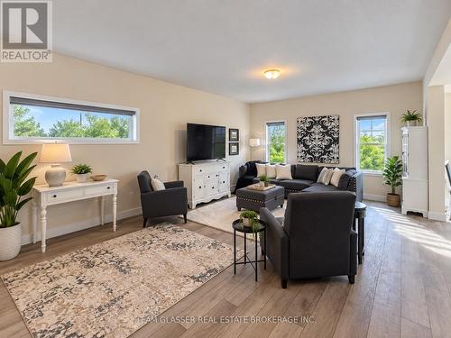 MAIN - 1421 TWILITE BOULEVARD , London North (North S), Ontario N6G 3R5 4
