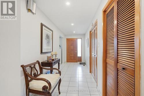 From hallway back to front door - 36 Algonquin Court, Hamilton, ON 
