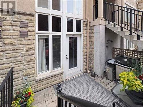 727 - 42 WESTERN BATTERY ROAD , Toronto, Ontario M6K 3P1 2