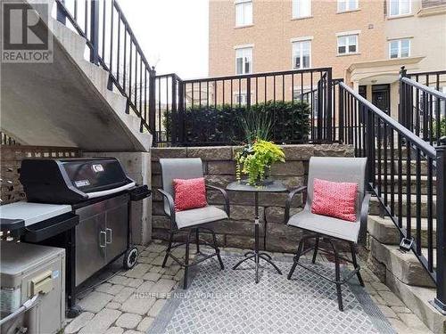 727 - 42 WESTERN BATTERY ROAD , Toronto, Ontario M6K 3P1 4