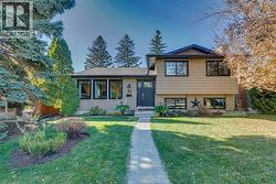 43 Lake Sundance Place SE  Calgary, AB T2J 2S9