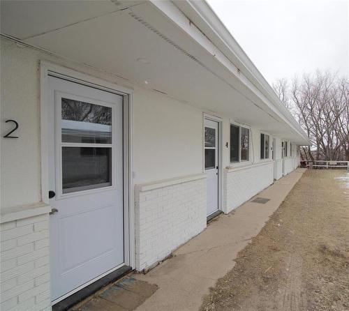 298 Brydon Street , Neepawa, Manitoba R0J 1H0