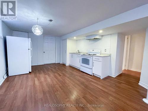 BSMT - 95 ROYAL YORK ROAD , Toronto, Ontario M8V 2T9 3