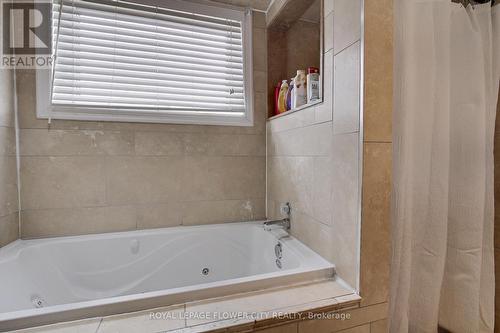 6692 Meteor Court, Mississauga, ON 
