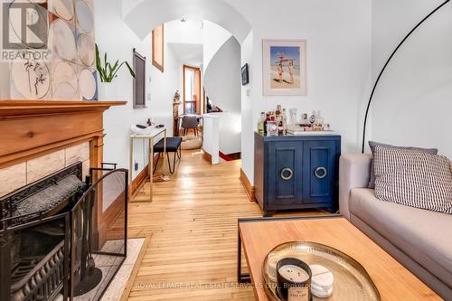 MAIN - 71 BERNARD AVENUE , Toronto, Ontario M5R 1R6 2