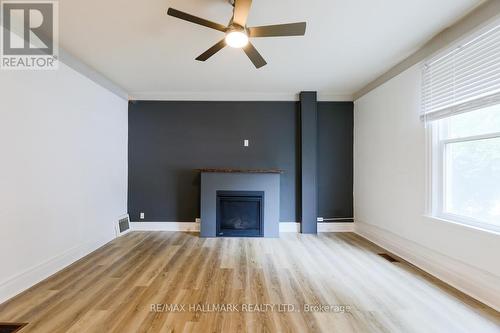 MAIN FLOOR - 405 KINGSTON ROAD , Toronto, Ontario M4L 1V1 3