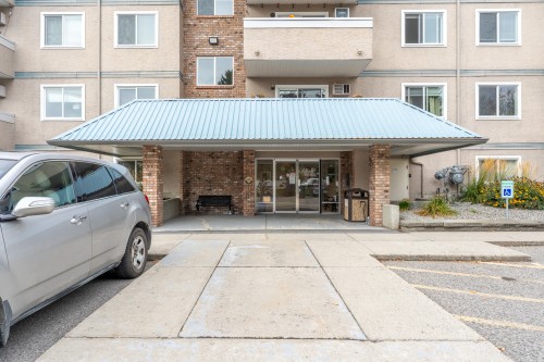 413-3160 De Montreuil Court  Kelowna, BC V1W 3W3
