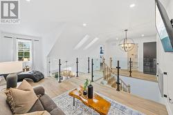 5 - 1085 HARROGATE DRIVE  Hamilton, ON L9K 1R2