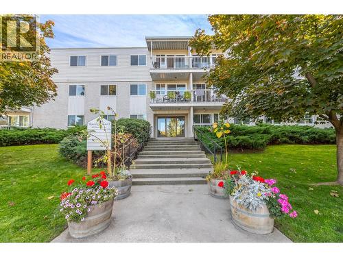 625 Rowcliffe Avenue Unit# 305  Kelowna, BC V1Y 5Y8