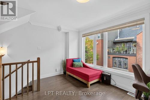 348 Ravenhill Avenue E, Ottawa, ON 
