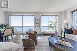 2206 - 10 QUEENS QUAY W Toronto, ON M5J 2R9
