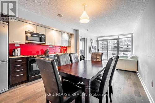 628 - 8 TELEGRAM MEWS , Toronto, Ontario M5V 3Z5 2