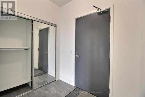 2502 - 2916 HIGHWAY 7 , Vaughan, Ontario L4K 0K6 2
