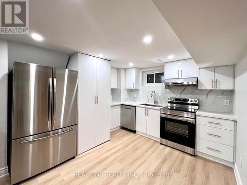 65 DEWLANE DRIVE W , Toronto, Ontario M2R 2P9