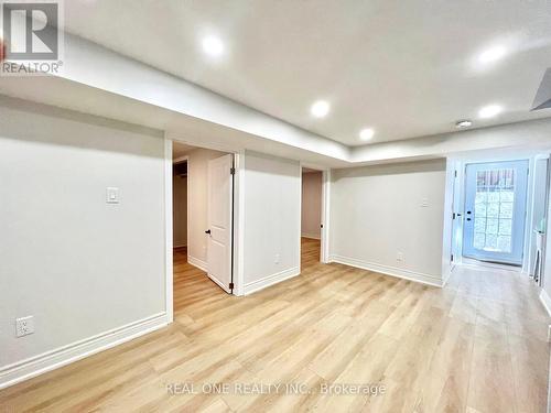 65 DEWLANE DRIVE W , Toronto, Ontario M2R 2P9 3