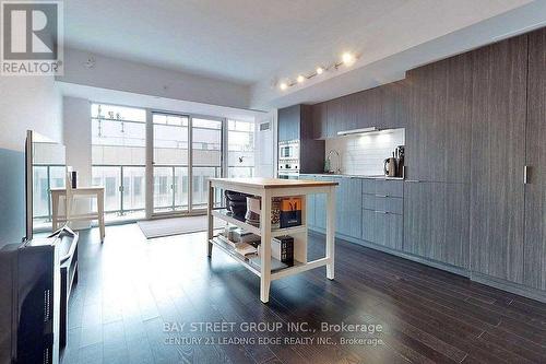 2110 - 955 BAY STREET , Toronto, Ontario M5S 2A2 2