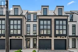 4 - 138 EAST STREET Oakville (Br Bronte), ON L6L 0H9