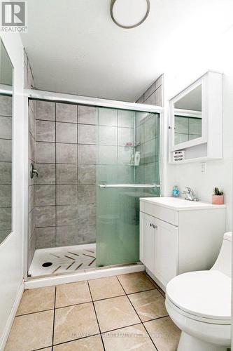 Bathroom - 548 Beach Road, Hamilton, ON 