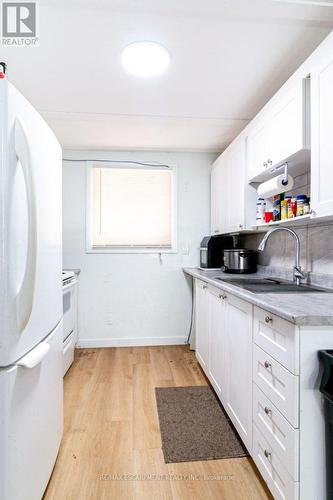 Bachelor Kitchen - 548 Beach Road, Hamilton, ON 
