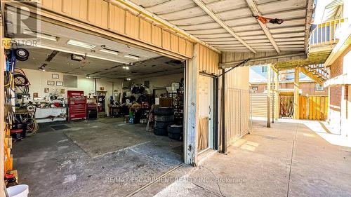 Garage Workshop - 548 Beach Road, Hamilton, ON 