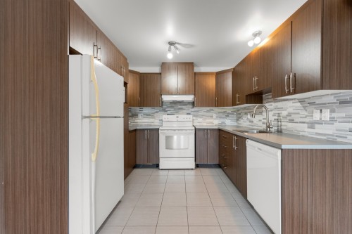 200-90 Rue Bruchési , Blainville, QC J7B 1C7 4
