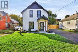 9 WALTER Street Brantford, ON N3S 1N4