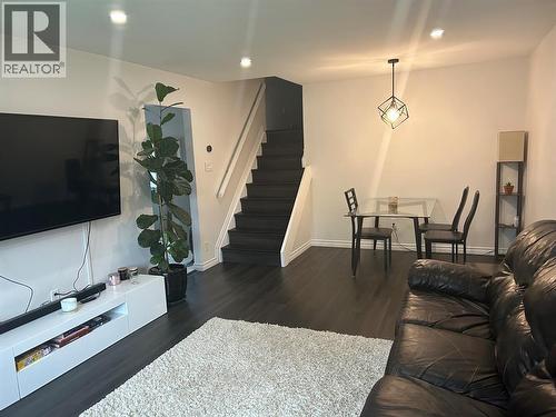 270 TRUDEAU DRIVE , Sarnia, Ontario N7S 4K7 3