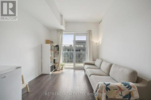 714 - 150 LOGAN AVENUE , Toronto, Ontario M4M 0E4 5