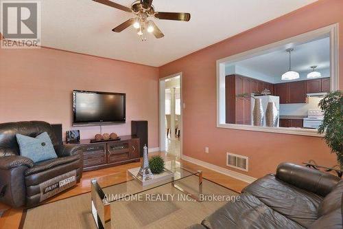 390 GROVEHILL ROAD , Oakville, Ontario L6H 6P3 5