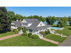 1337 Woodstock RD  Fredericton, NB E3B 7R9