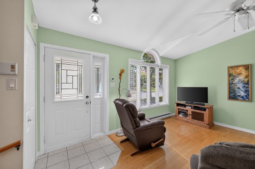 1019 Rue Frederic — photo 3