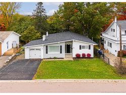 31 Alexander AVE  Moncton, NB E1E 1T3