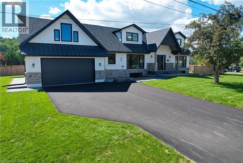 24 ROYCE Avenue , Stoney Creek, Ontario L8G 3B5 2