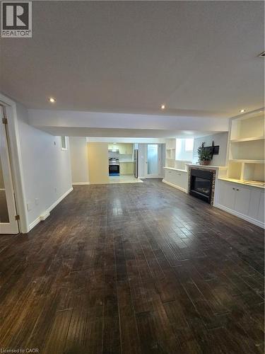 23 OLD OXFORD Road Unit# Basement , St. Catharines, Ontario L2M 2J7 5