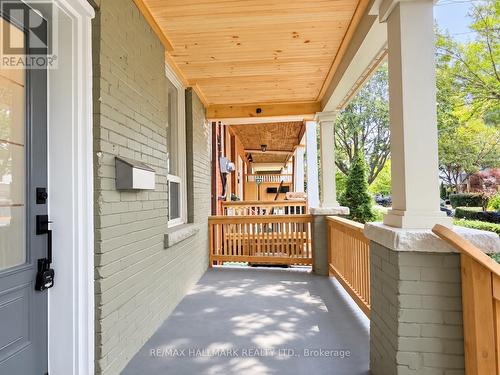 28 ASHDALE AVENUE , Toronto, Ontario M4L 2Y7 2