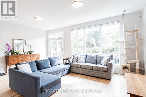 1402 Mayview Avenue, Ottawa, ON 