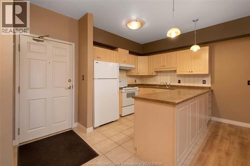 5995 ELLIS Unit# 219 , LaSalle, Ontario N9H 2P1 5