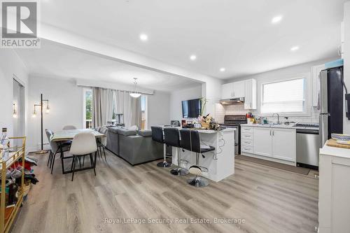 3 - 58 LEDUC DRIVE , Toronto, Ontario M9W 2A9 4