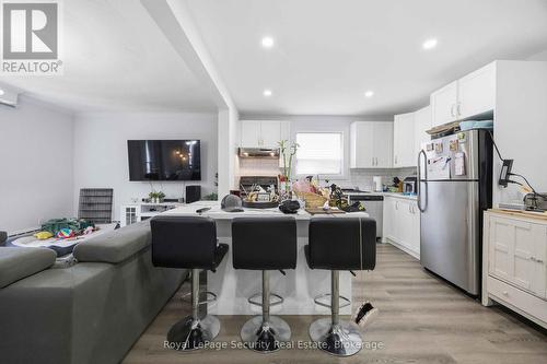 3 - 58 LEDUC DRIVE , Toronto, Ontario M9W 2A9 5