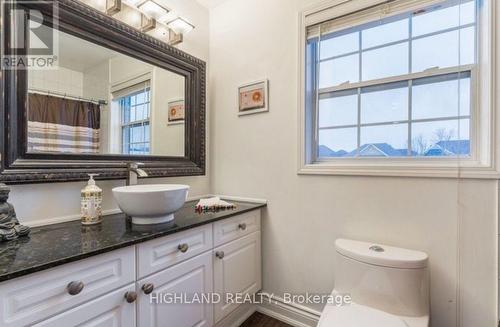 2109 GRAND OAK TRAIL , Oakville, Ontario L6M 4S7 4