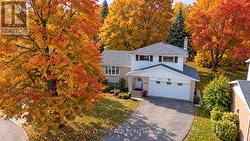 137 WHITE PINE CRESCENT  Waterloo, ON N2V 1B3