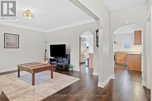 363 Lawrence Avenue, Kitchener, ON 
