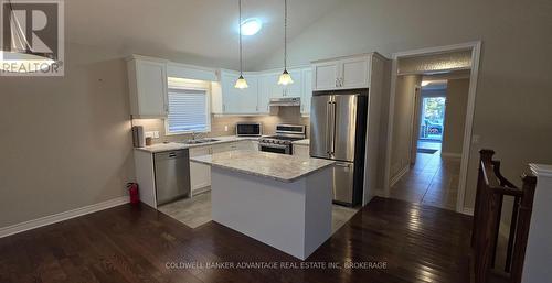 284 CLASSIC AVENUE , Welland (Lincoln/Crowland), Ontario L3B 0A4 4